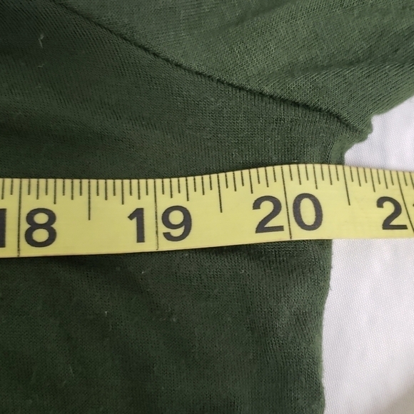 TRU Self Cold Shoulder Tunic Bell Sleeve Green EUC - Picture 11 of 12
